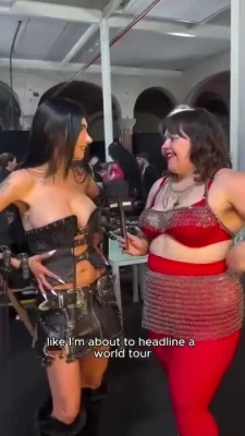 miakhalifa - 協力廠商的女主管 原來也是露出的同好 