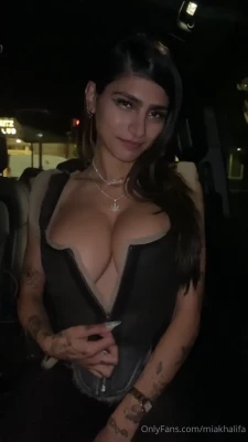 miakhalifa - Three new tops from a good little sub ❤️ Should I record a strip