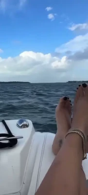 miakhalifa - When nature presents such powerful sceneries I feel an urge and