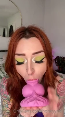 honeyynoir - slide in babe ;)