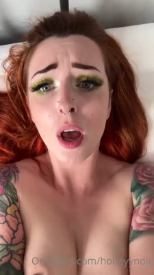 honeyynoir - The juiciest pussy on the planet 😜