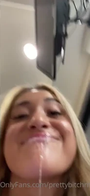 prettybitchmia - happy Christmas Eve ;)