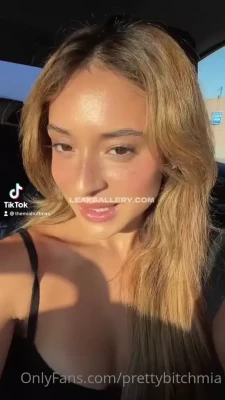 prettybitchmia - Guess who......!!???