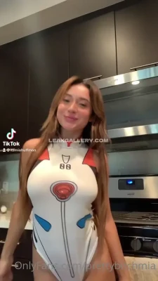 prettybitchmia - Wanna get high