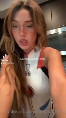 prettybitchmia - A naughty workout ends with a fuck and squirt riding on your swollen