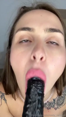 kylie_bloom - We want to give a guy footjob at the same time! Any guys willing to