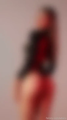 wbery - Like 👍🏼 this if you love ass 🍑
