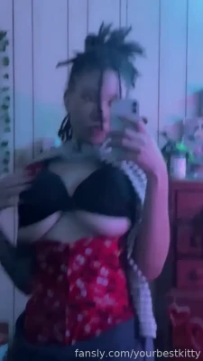 yourbestkitty - Mis nalgotas de un lado a otro 🍑🙌🏻