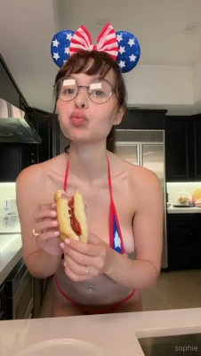 sophiemudd - 𝑊ℎ𝑎𝑡 𝑑𝑜 𝑦𝑜𝑢 𝑡ℎ𝑖𝑛𝑘