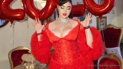 stefaniaferrario - Some bulge and tit play. Squeezing slapping and jiggling. Tie me up