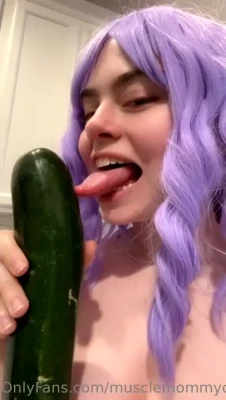 linneas_feet - Mmm 😋