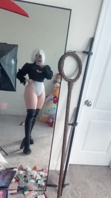 linneas_feet - bringing out the creme de la creme in my opinion, I feel like I could