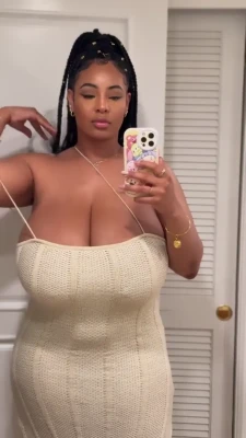 persephanii - finally some glorious booty pics 🍑 do you like seeing mommy like