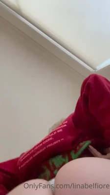linabelfiore - I love the way my pussy looks from the back 🤤