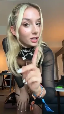 linabelfiore - 1 or 2 ?? 🤭🥰