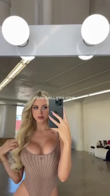 marlialexa - SnapChat Story Request: Jacob’s Little Red Dress (Video)