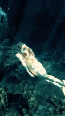 charlyjordan - 🍑 (tips are appreciated🥰)