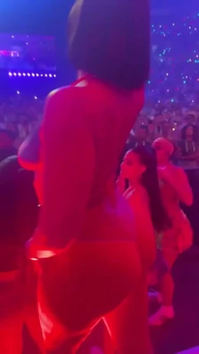 yesjulz - Stream started at 12/27/2023 04:02 pm