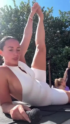 yesjulz - Riding chair #fyp #bigboobs #dulceyjohn