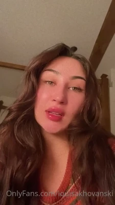 louisakhovanski - Good morning 😘❤🥰🤰🏻