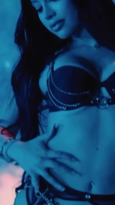 jailyneojeda - bye bye pussy hair😽