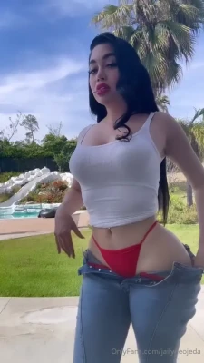 jailyneojeda - A clip of me getting eaten out on cammmmm