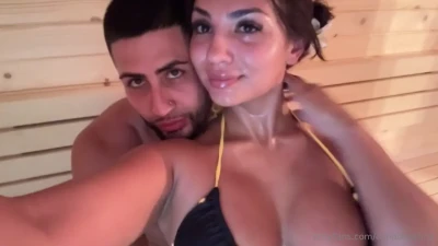 caamibernaal - I need my long sexy bimbo nails back!!!  🙏 i want to get my nails