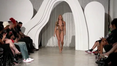 cultureburns - Oggi esco vestita così e guardate sotto che intimo indosso😏 e poi