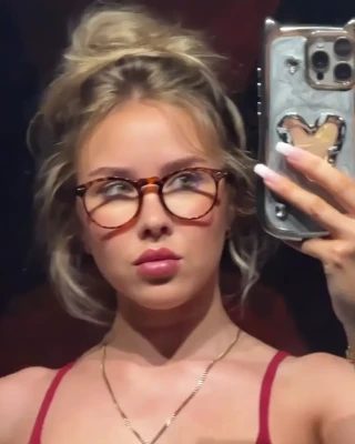 cultureburns - Sexting Now with unlimited live videos and pics until you cum?