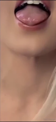 jessicanigri - I’ll get my titties out for you anywhere 😍