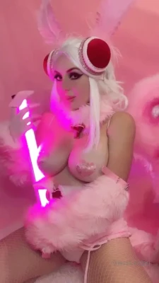 jessicanigri - Its Titty Tuesday ! Check out my huge 34JJ tits