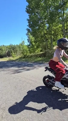 finnisfine - Throwing it back all week long with my sexy twerk vids to give extra