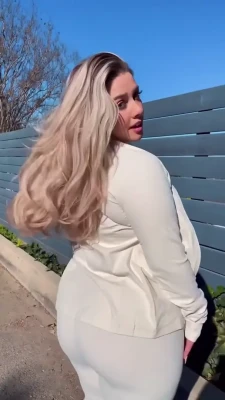 ellanabryan - Little tease in the bar bathroom