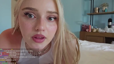 honeyl0uu - SLUTTY STUDENT👧 I'm a high school student and i wanna try new