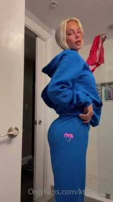ktlordahl - Will you make me company tonight and cum together? 🥰😈