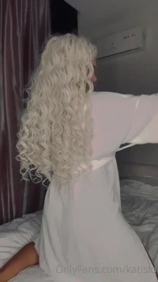 katislo - Wet boobies are so sexy