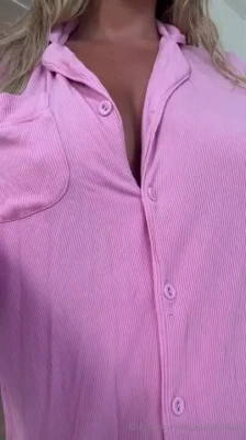 jadelynmusic - Dressed to impress but undressed for you 😈💀