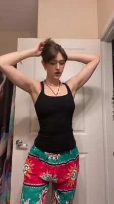 elise - SHORT VIDEO* Just Vibin' 😎👀  (Orgasm close up)