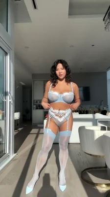 linawang26 - Hello! I am doing custom content for you know! So if you'd like