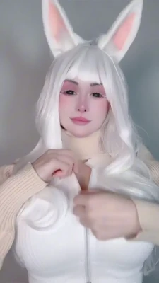 pinkchyu - Last night I took a long bath with some candles and had a Romantic