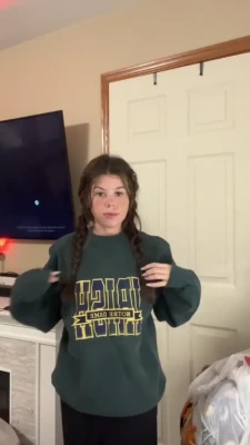 bethanylouwhoo - Baby sitter video! Check your DMs for the full version