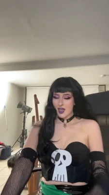 rhyleep - Do you love my booty?  $5 Yes, it is very fuckable! 🥵 $10 I wanna