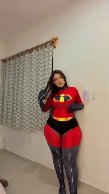 valeriaifit - FREE TITTY ON THE FEEED