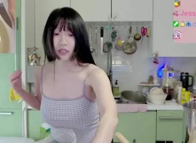 mariashai - What's your favorite porn to watch?