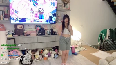 mariashai - I want you to suck and kiss on my nipples 😉