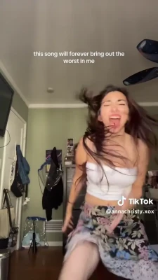 __anneris__ - NEW video comes out 12/10 at 6PM PST 33 minute 4some with 2 sexy