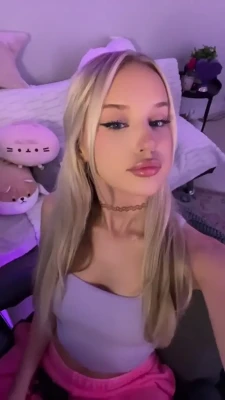 veronica - Come to bed 😉😈😉💜