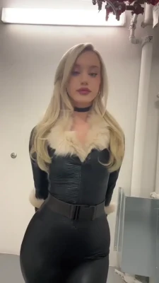 veronica - Thank you to those who joined me in my live feed 💜 I will schedule