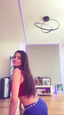 iaras2 - My pussy is so wet it went through the panties 💦