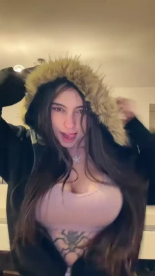 iaras2 - Its hot in here so I took off all my clothes! ;) big juicy gurly cock